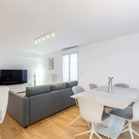 Le Sakura By Plaza Appartement